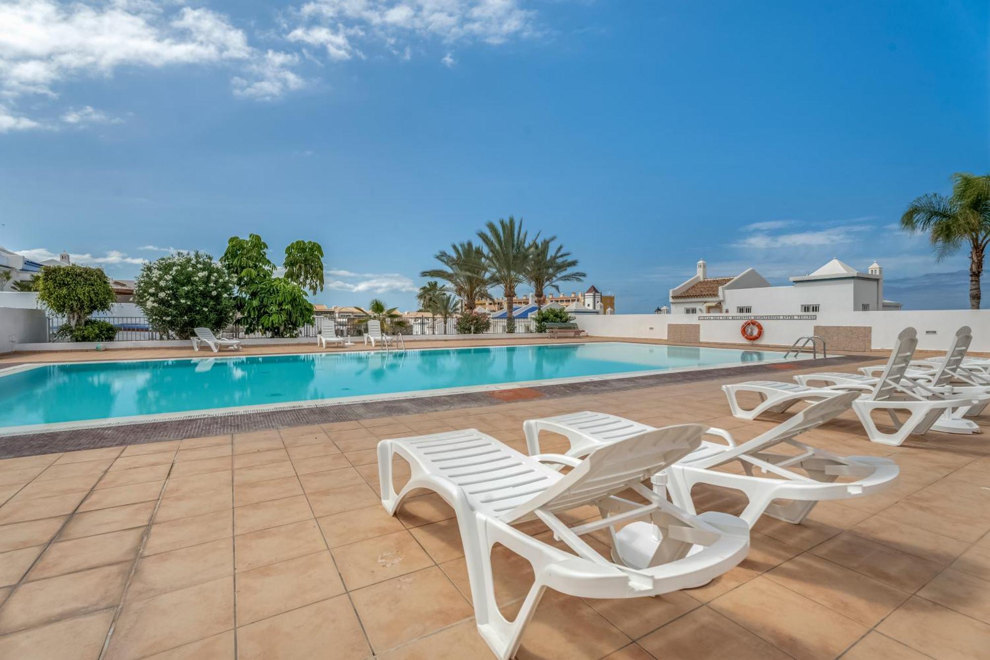 Beautifull Residencial Albatros By Paramount Holidays Costa Adeje  Ngoại thất bức ảnh